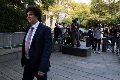 Indicted FTX founder Sam Bankman-Fried arrives at the United States Courthouse in New York City